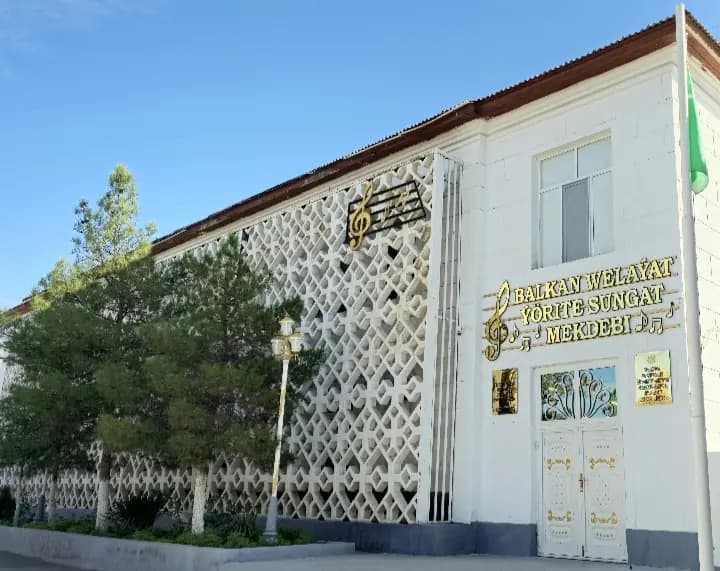 BALKAN WELAÝAT ÝÖRITE SUNGAT MEKDEBI