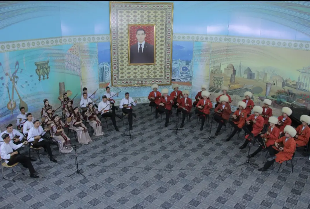 Konserwatoriýada myhmançylykda