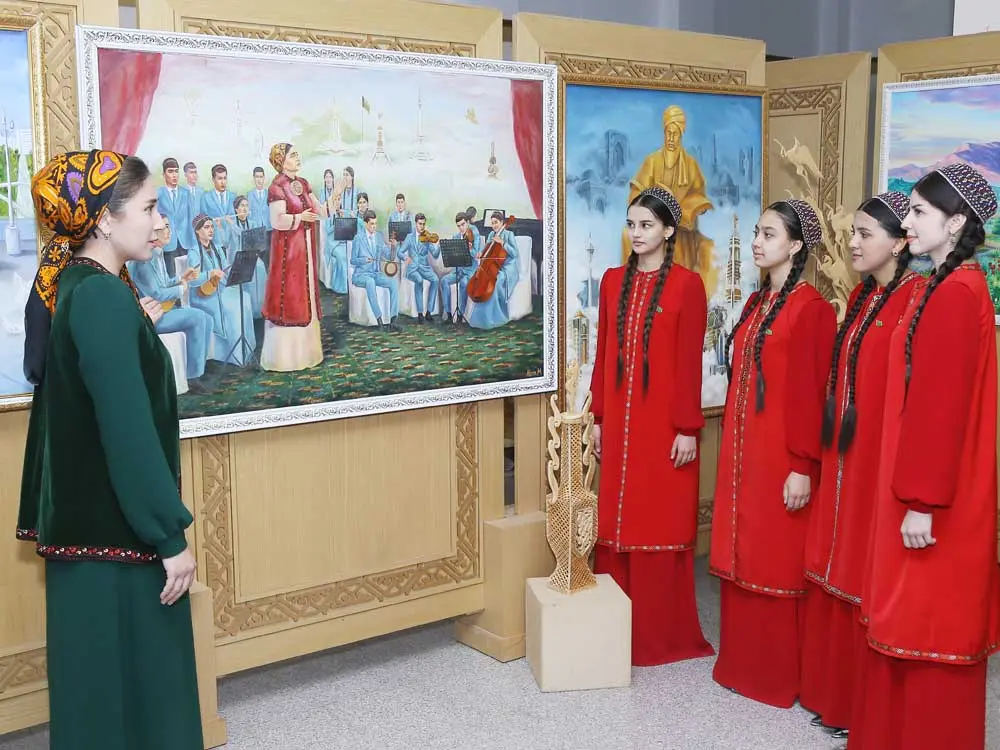 Baýramçylyk sergisi